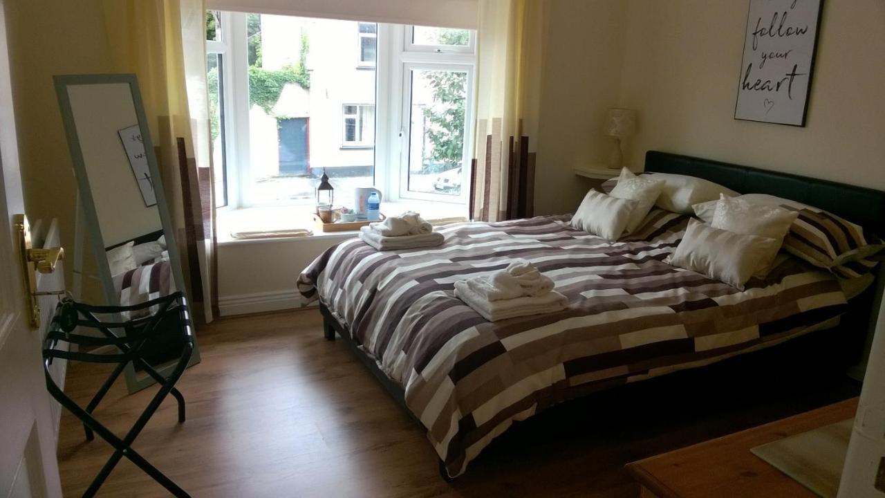 The Townhouse Bed & Breakfast Elphin Eksteriør bilde